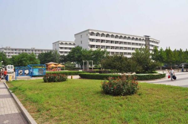 华夏信息科技职业学院（华夏科技职业技术学校）