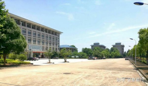 武汉军需技工学校（武汉军需技工学校怎样）-图3