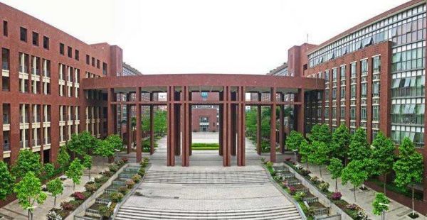 省实验附属天河学校（省实天河附属中学）-图1