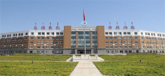 鄂尔多斯职业学院在市区吗（鄂尔多斯职业学院在市区吗还是区内）-图1