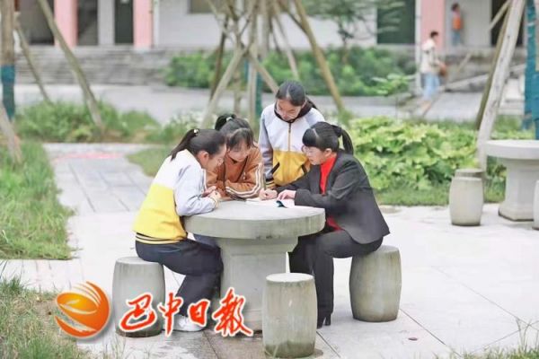 巴中玉山中学校花（巴中玉山小学全部老师）-图3