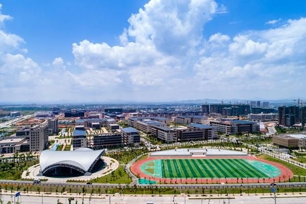 江西贡州职业学院（江西 贡酒）