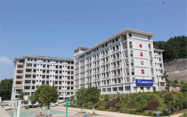 湖北工程职业学院在市区吗（湖北工程职业学院是公办学校吗）-图3