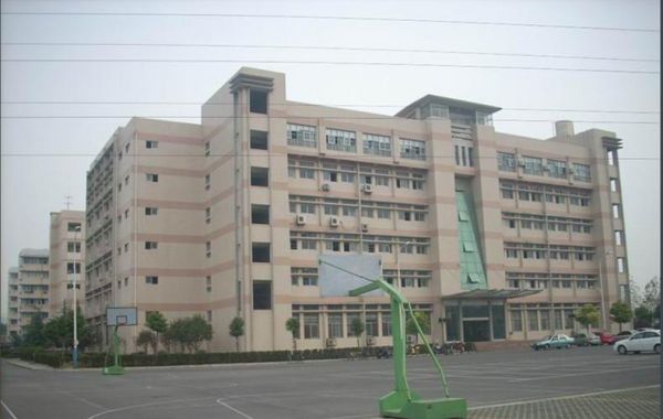 湖北体育运动职业学院（湖北体肓学院）-图2