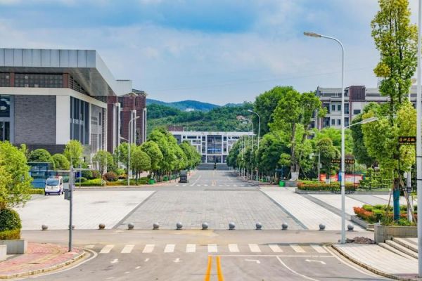 清镇贵州交通职业学院（贵州清镇交通职业学校简介）