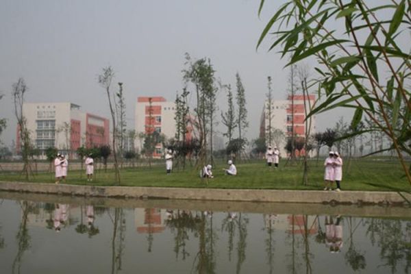 陕西高护专业学校（陕西高护专业学校哪里好）-图3