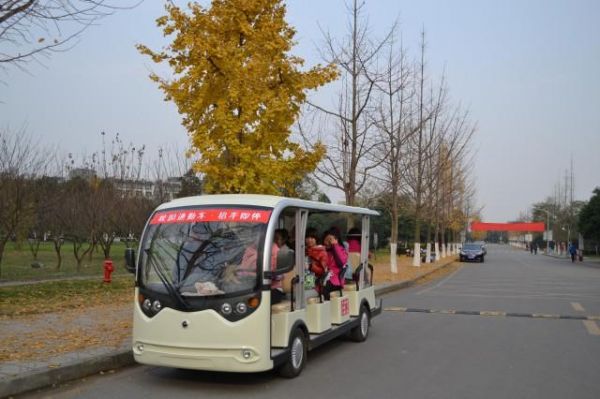 重庆工商职业学院交通车（重庆工商职业学院校车）