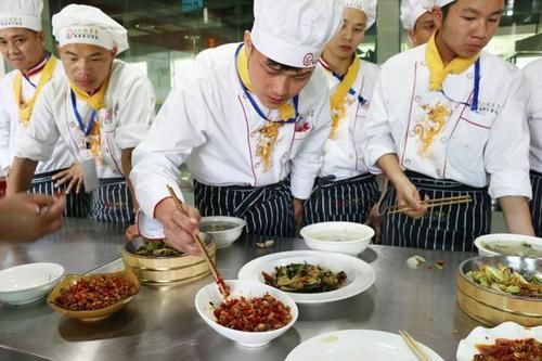 衡阳市学烹饪职业学院（衡阳厨师培训学校）-图2