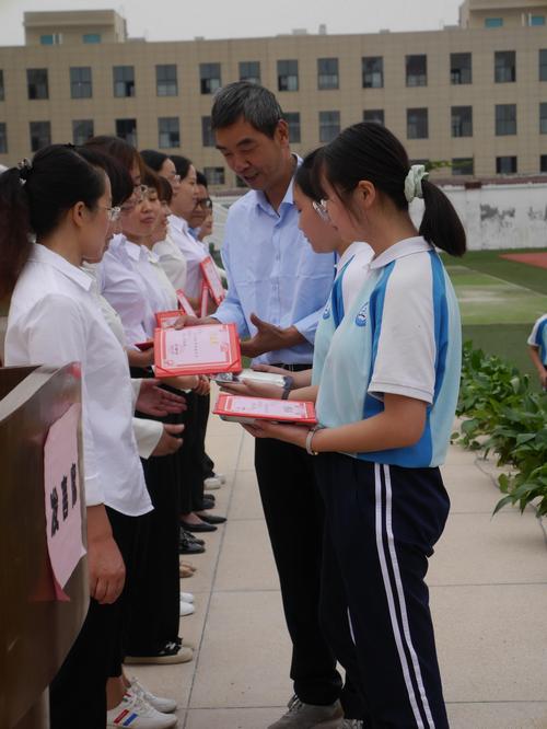 泾阳县泾干中学校花（泾阳县泾干中学高考喜报）-图2