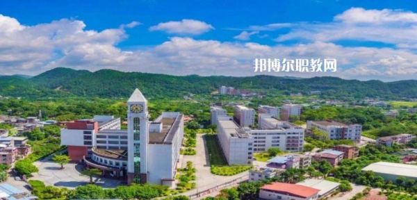 梅州市卫生学校（梅州市卫生学校官网）-图1