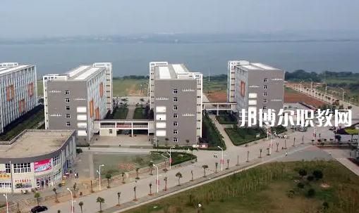 湖北省旅游学校好吗（湖北省旅游学校是职业高中吗?）-图3